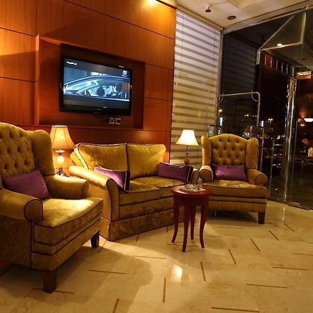 Lavande Suites Yanbu Bagian luar foto