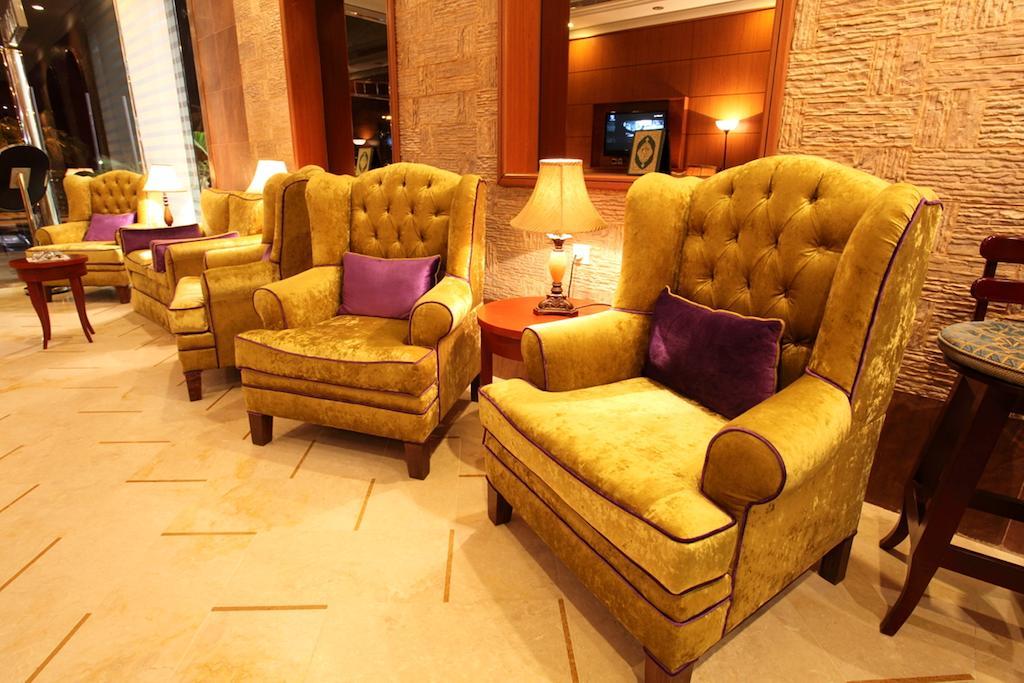 Lavande Suites Yanbu Bagian luar foto